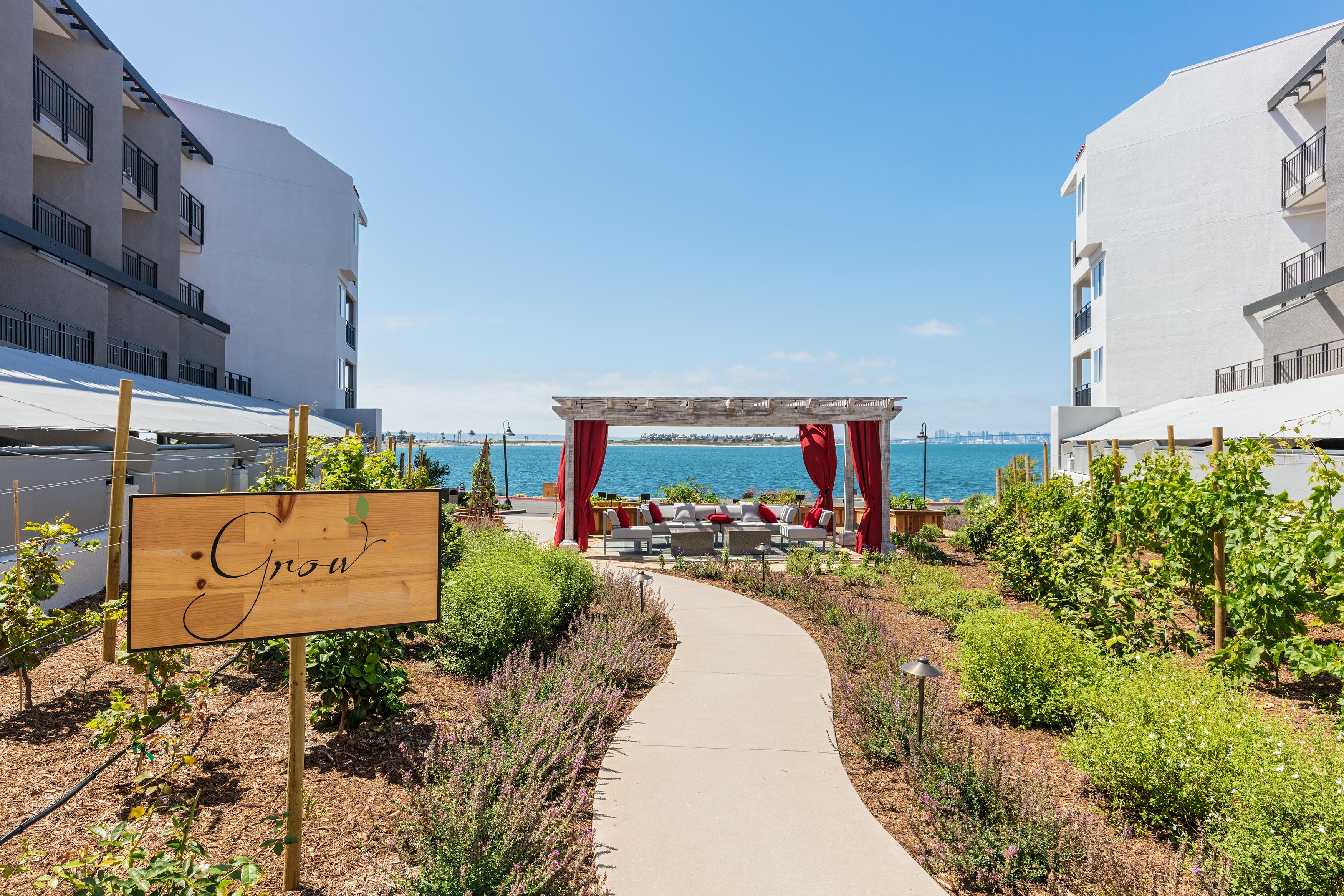 เลิว์ส โคโรนาโด เบย์ รีสอร์ต Hotel โคโรนาโค ภายนอก รูปภาพ